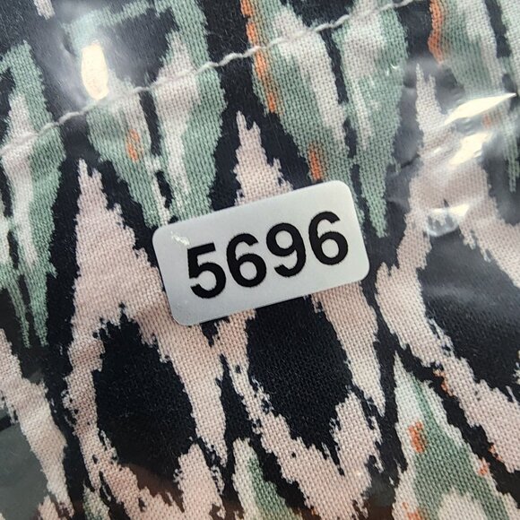 Women's Wildfox Printed Shorts Multi-Color Elastic Waistband 5" Inseam Size M - Picture 8 of 8